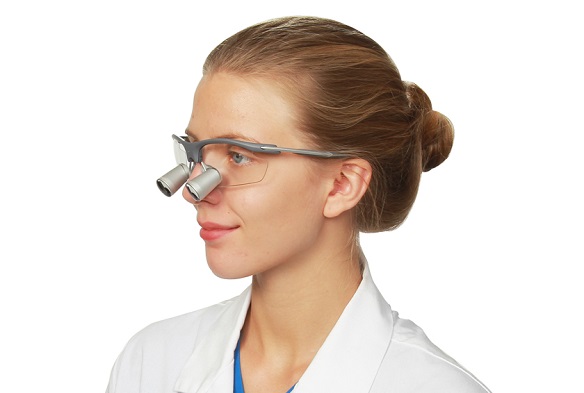Checklist To Consider While Purchasing Dental Loupes