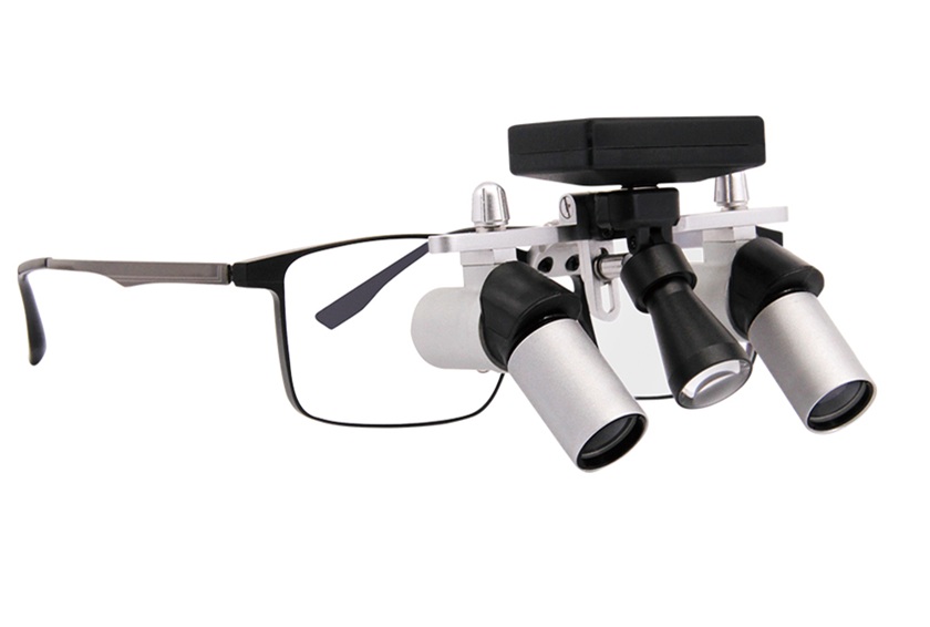 Best Magnification for a Loupe for a Dental Hygienist