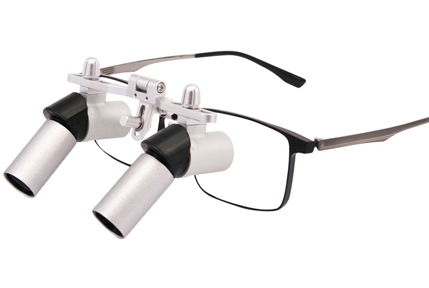 Ergonomics and Dental Loupes Prevent Neck and Back Pain