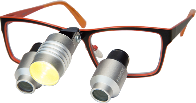 A Dental Loupe with Wireless Headlight